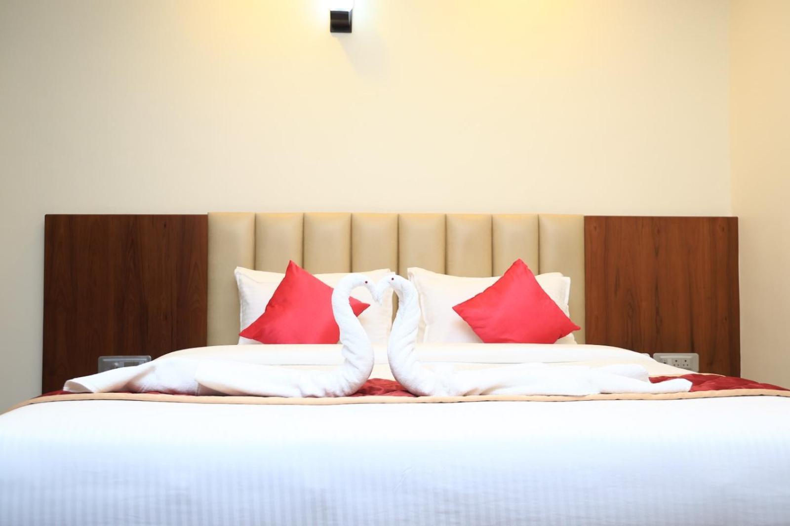 Hotel Anand Grand Хосур Екстер'єр фото